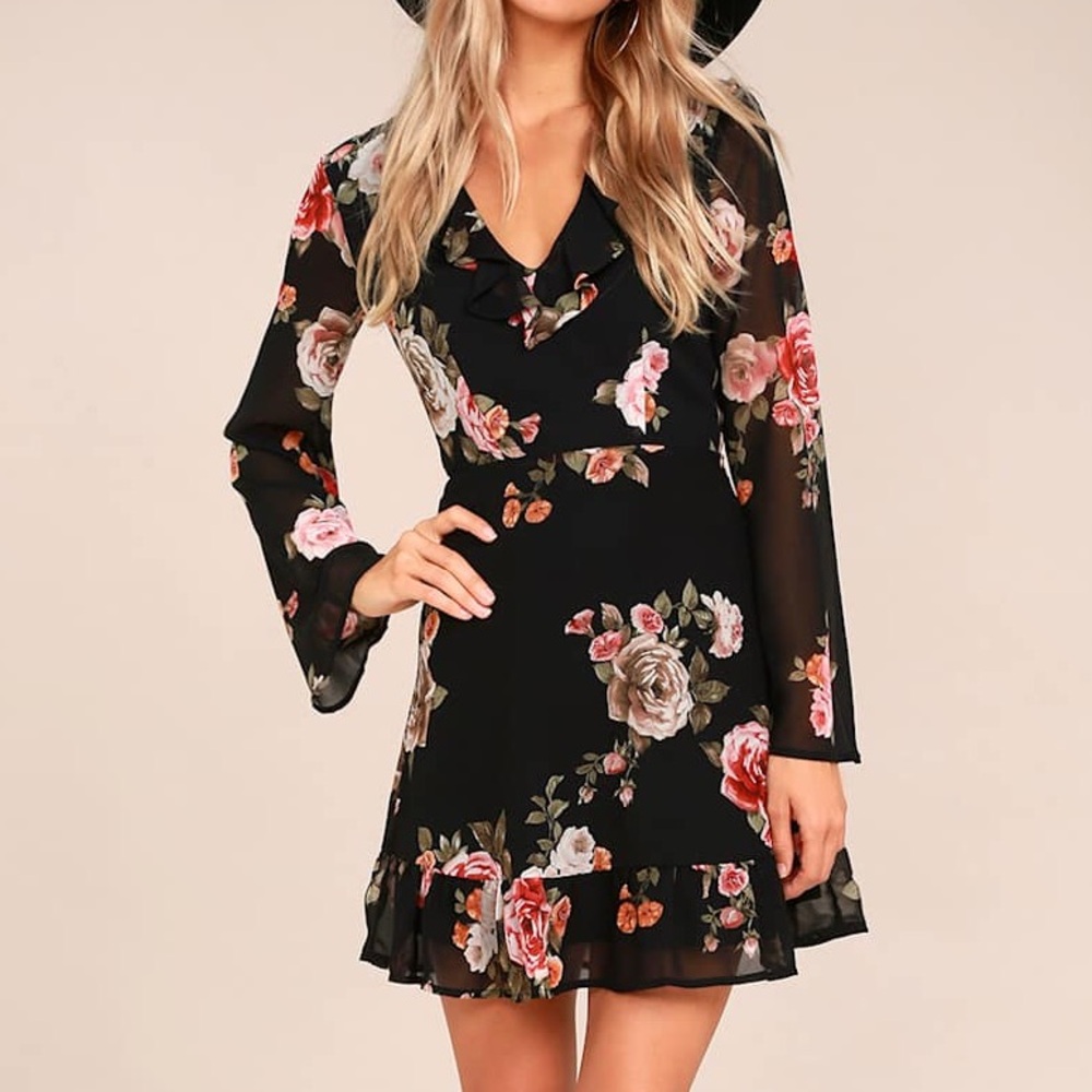 NWT Lulu's Black Floral Ruffle Mini Dress Size M